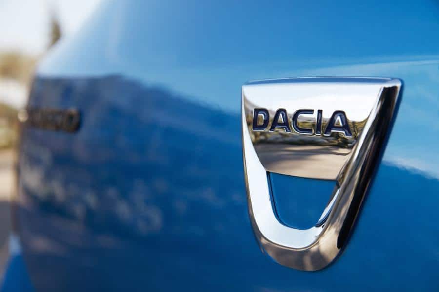 Logo Dacia pour récupérer un code autoradio Dacia